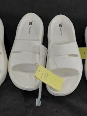 All In Motion 'Nox' Women's White EVA Slide Sandals sz 9 - NWT -